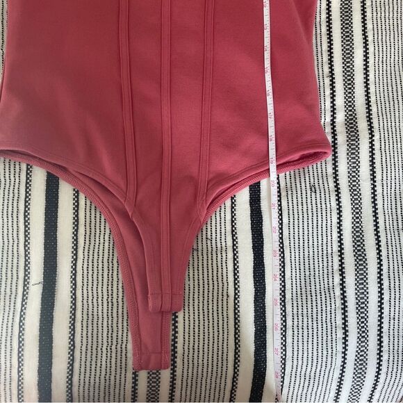 Francesca's Collections Corset Bodysuit size Small Pink Fitted Ribbed Tucked In - Picture 6 of 8